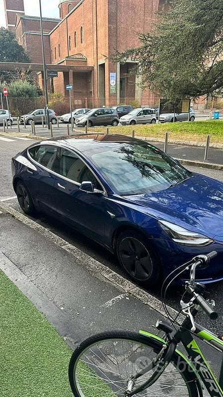 Usata Tesla Model 3 235 kW (320 CV) 2020 Blu Berlina