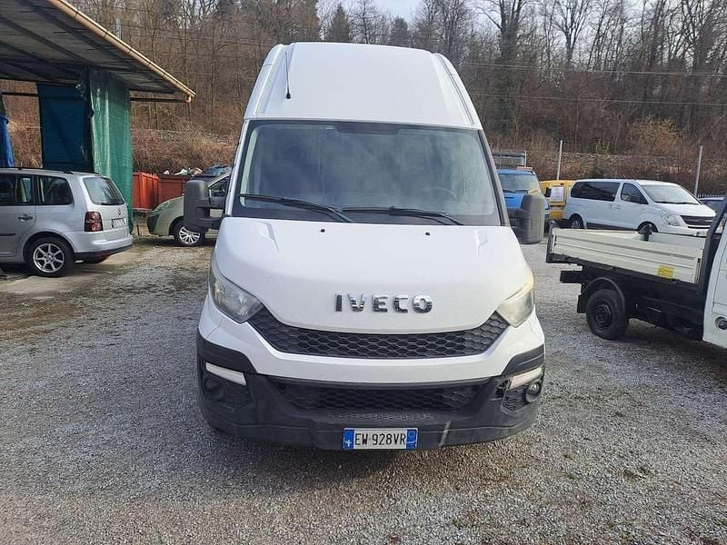 Usata Iveco Daily 145 CV (106 kW) 2015 Other Furgone