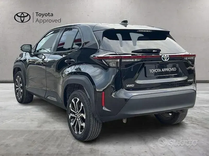 Usata Toyota Yaris Cross Trend 116 CV (85 kW) 2021 Nero SUV