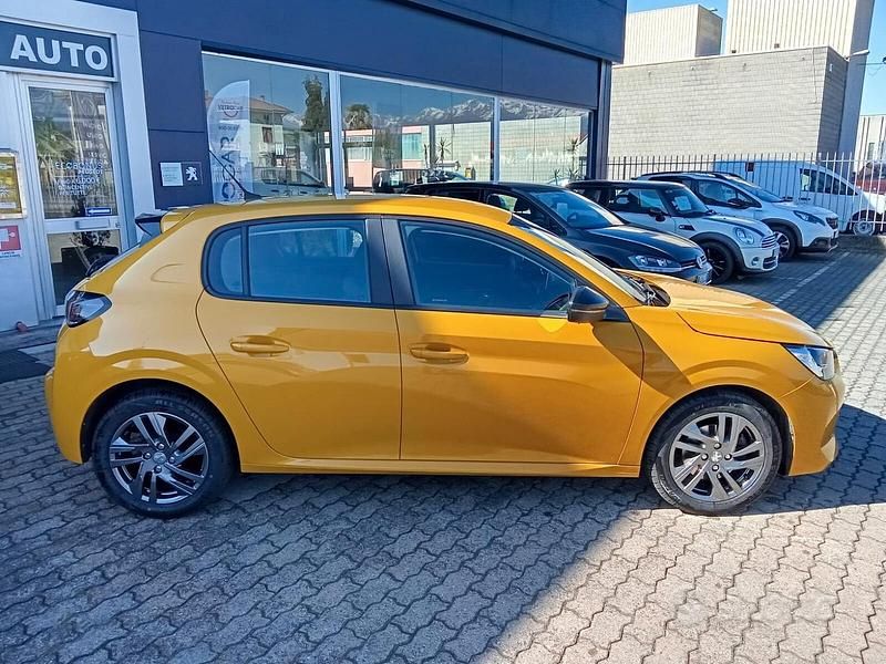 Usata Peugeot 208 Active 101 CV (74 kW) 2022 Giallo Utilitaria