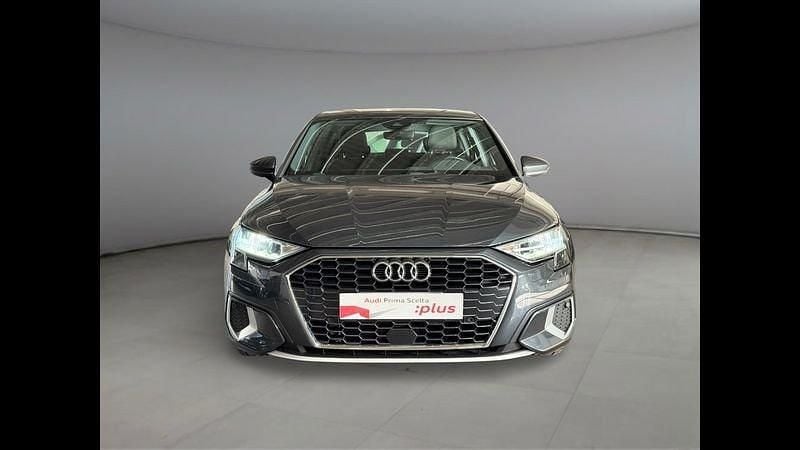 Usata Audi A3 Advanced Plus 116 CV (85 kW) 2024 Grigio Berlina