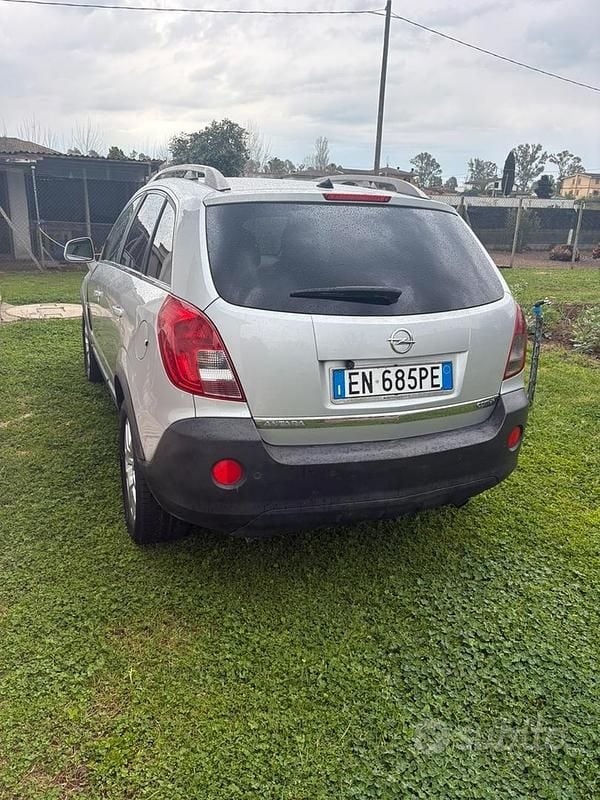 Usata Opel Antara 184 CV (135 kW) 2010 Grigio SUV