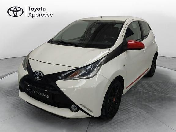 Usata Toyota Aygo X-play 69 CV (50 kW) 2016 Bianco Utilitaria