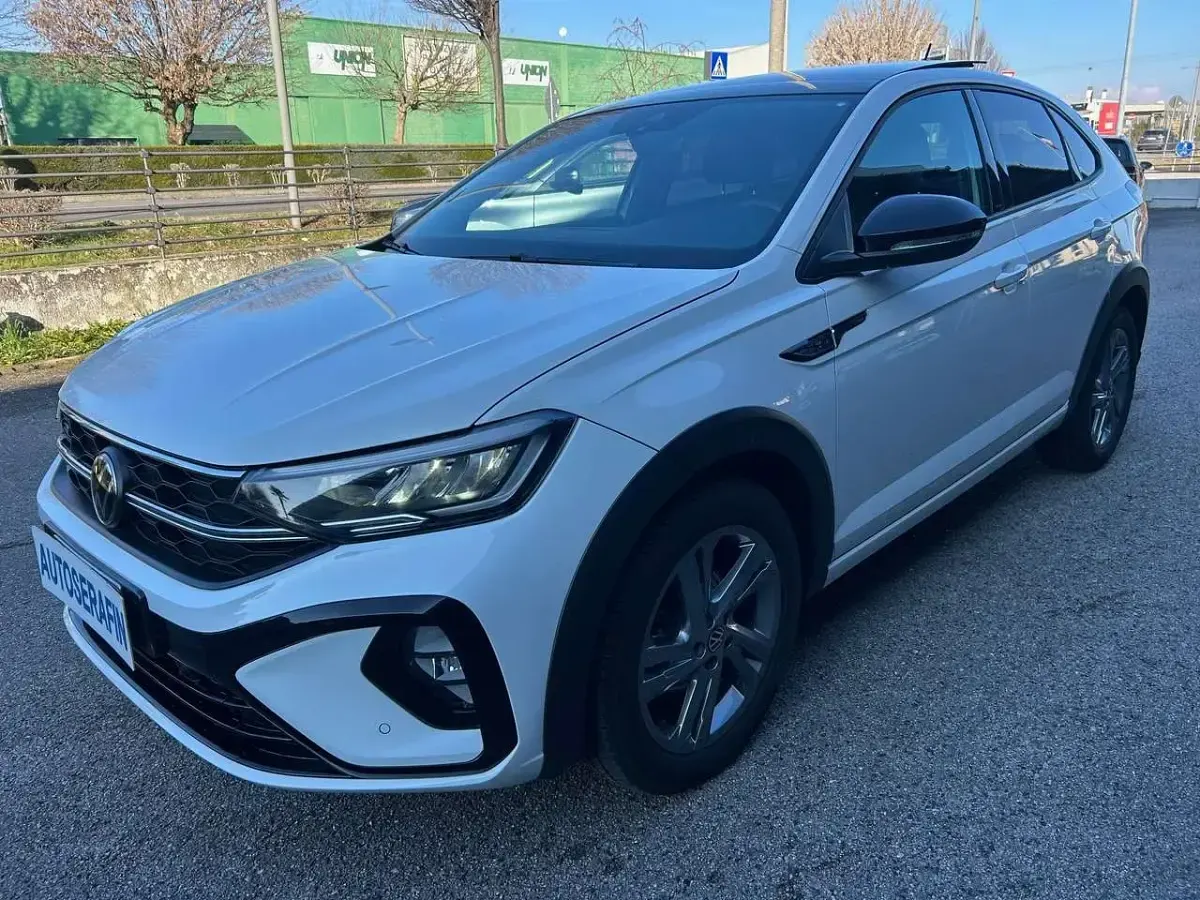 Usata VW Taigo R-line 110 CV (80 kW) 2024 Bianco SUV