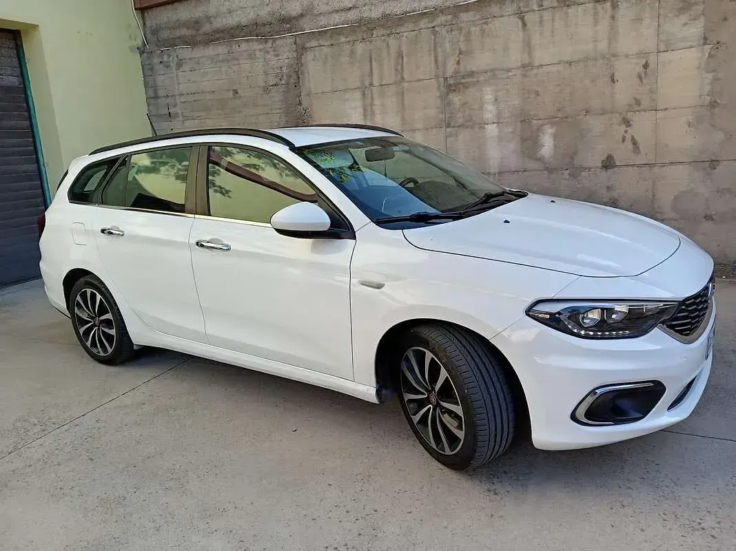 Usata Fiat Tipo Lounge 120 CV (88 kW) 2020 Station wagon