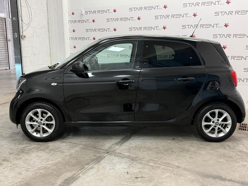 Usata Smart ForFour Passion 71 CV (52 kW) 2017 Nero Utilitaria