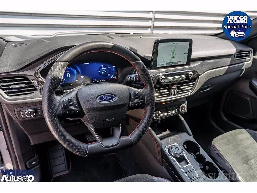 Usata Ford Kuga ST-Line X 225 CV (165 kW) 2022 Grigio SUV