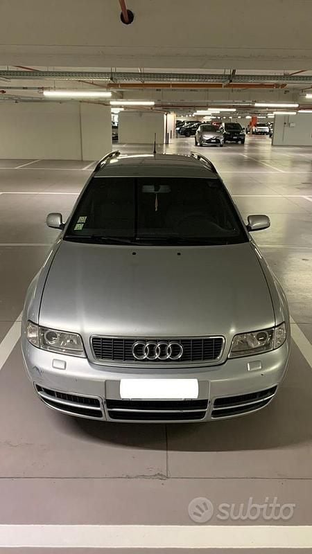 Usata Audi S4 264 CV (194 kW) 1998 Grigio Station wagon