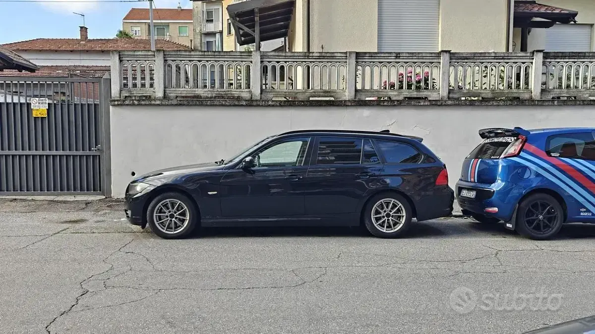 Usata BMW 318 143 CV (105 kW) 2014 Nero Station wagon