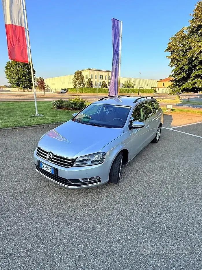 Usata VW Passat Comfortline 140 CV (102 kW) 2013 Argento Station wagon