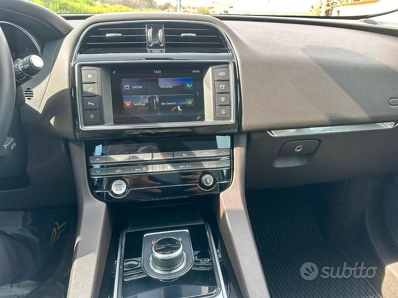 Usata Jaguar F-Pace 250 CV (183 kW) 2018 Blu SUV
