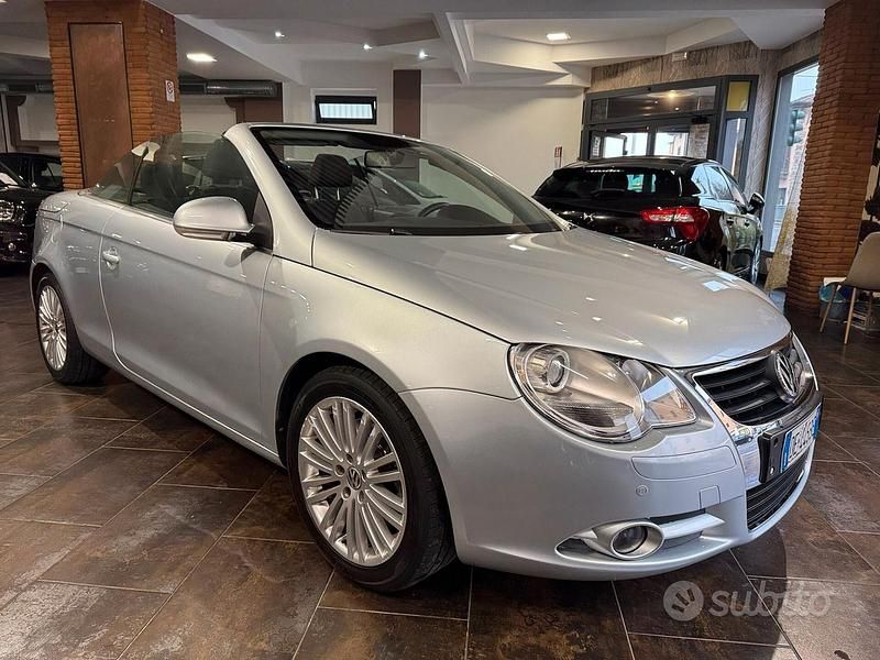 Usata VW Eos 140 CV (102 kW) 2006 Argento Cabrio