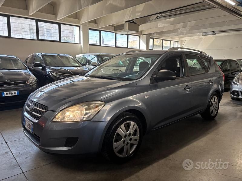 Usata Kia Ceed 109 CV (80 kW) 2009 Blu Utilitaria