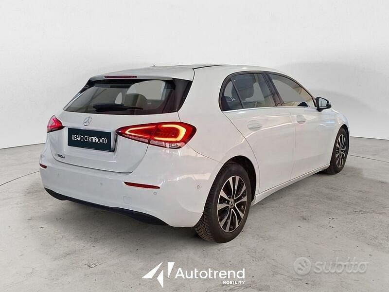 Occasion Mercedes A180 Business 116 ch (85 kW) 2021 Blanc Berline