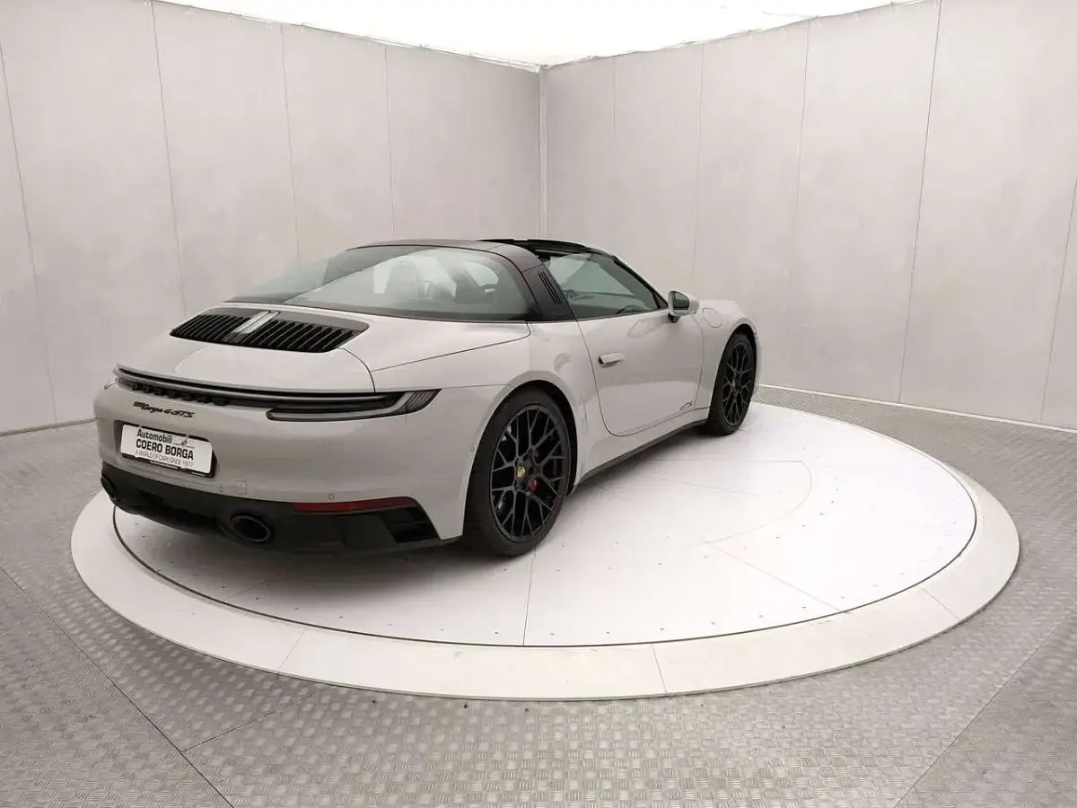 Usata Porsche 911 480 CV (353 kW) 2022 Grigio Cabrio