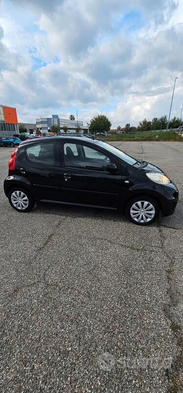 Usata Peugeot 107 68 CV (50 kW) 2009 Nero Utilitaria