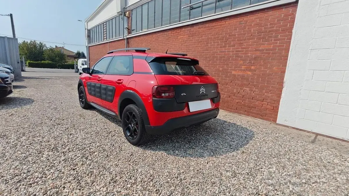 Usata Citroën C4 Cactus PureTech 110 CV (80 kW) 2016 Rosso Utilitaria