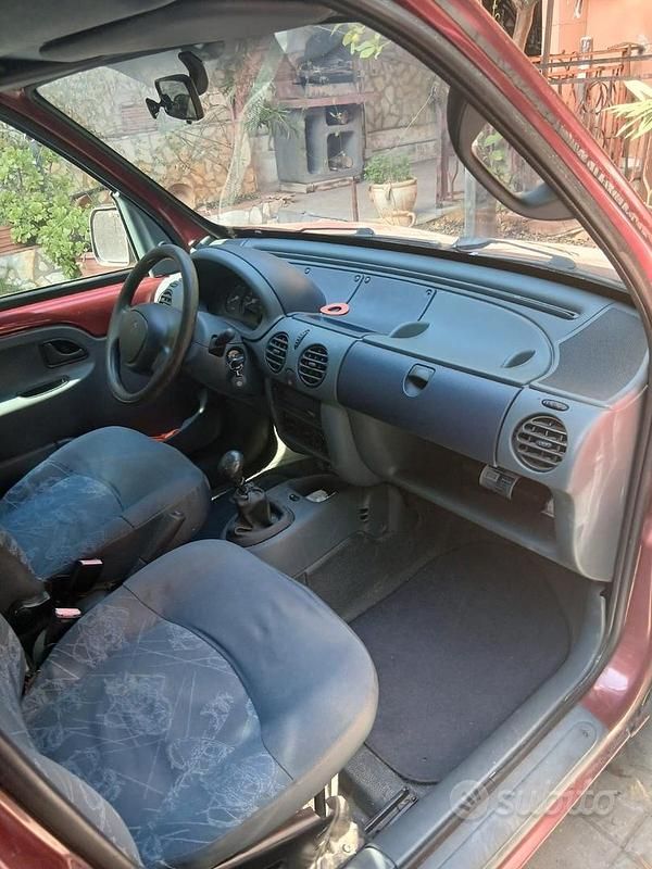 Usata Renault Kangoo 1998 Rosso Monovolume