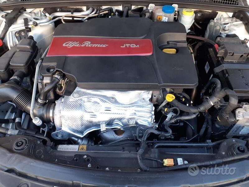 Usata Alfa Romeo 159 136 CV (100 kW) 2012 Bianco Station wagon