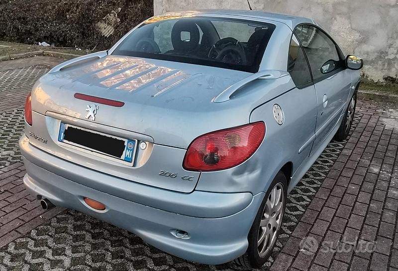 Usata Peugeot 206 CC 2004 Cabrio