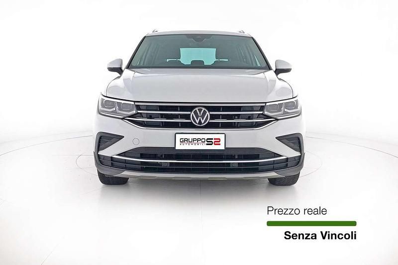 Usata VW Tiguan Elegance 150 CV (110 kW) 2021 Bianco SUV