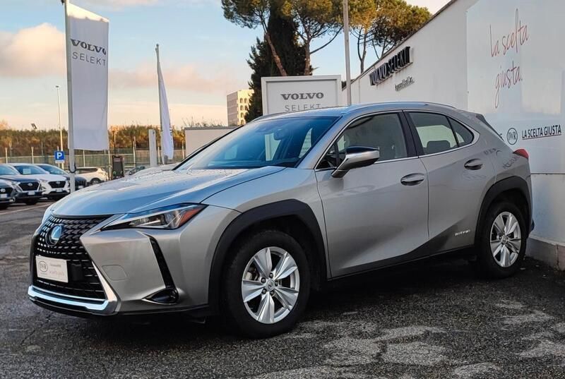 Usata Lexus UX 250h Executive Line 152 CV (111 kW) 2019 Marrone SUV