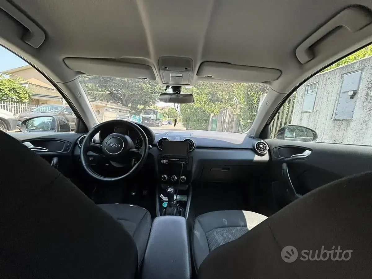 Usata Audi A1 Sportback 122 CV (89 kW) 2012 Nero Utilitaria