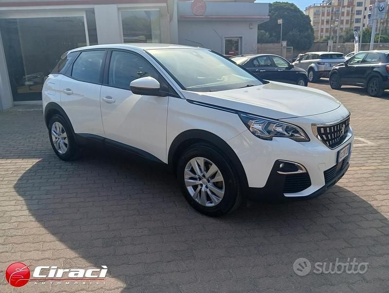 Usata Peugeot 3008 Business-Line 131 CV (96 kW) 2020 Bianco SUV