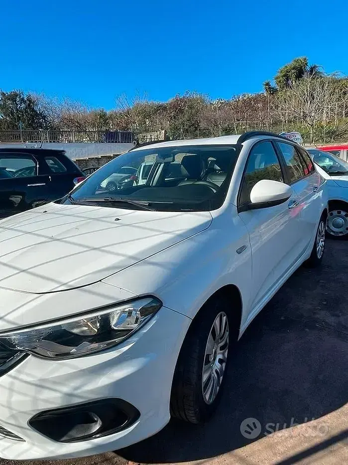 Usata Fiat Tipo Lounge 120 CV (88 kW) 2017 Bianco Station wagon