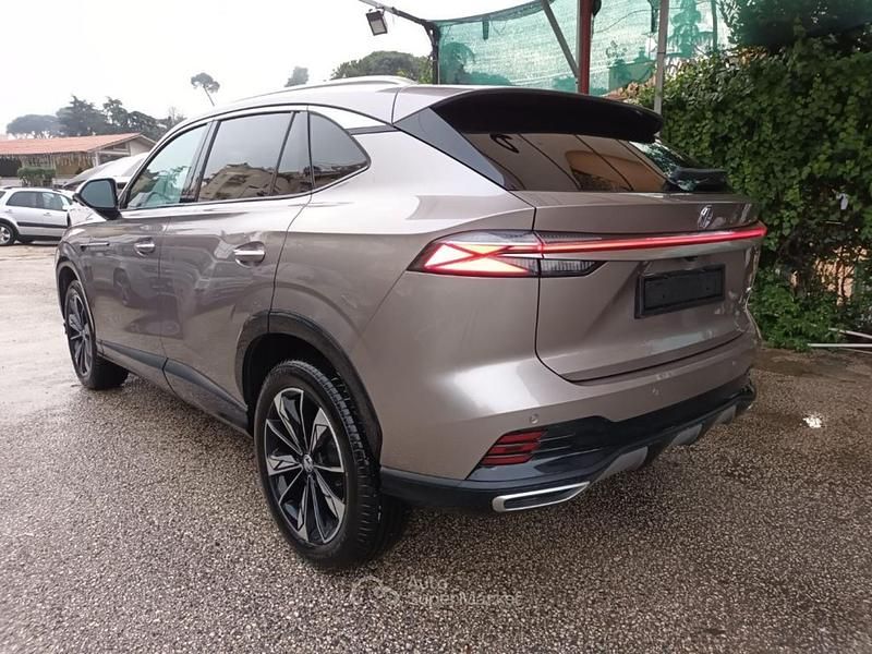 Usata MG HS Luxury 170 CV (125 kW) 2025 Bronze SUV
