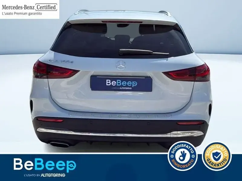 Usata Mercedes GLA180 Premium 116 CV (85 kW) 2022 Bianco SUV