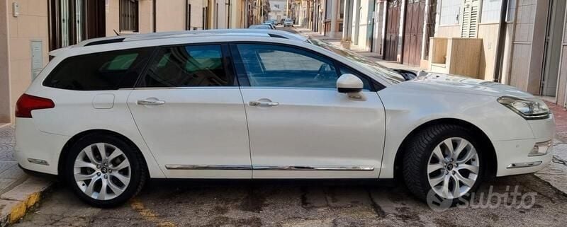 Usata Citroën C5 140 CV (102 kW) 2012 Bianco Station wagon