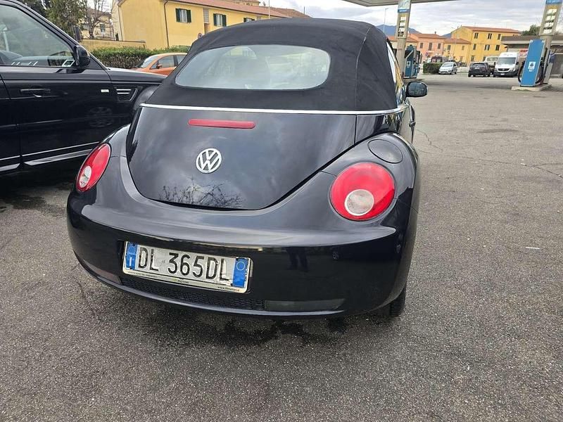 Usata VW Beetle 105 CV (77 kW) 2008 Other Cabrio