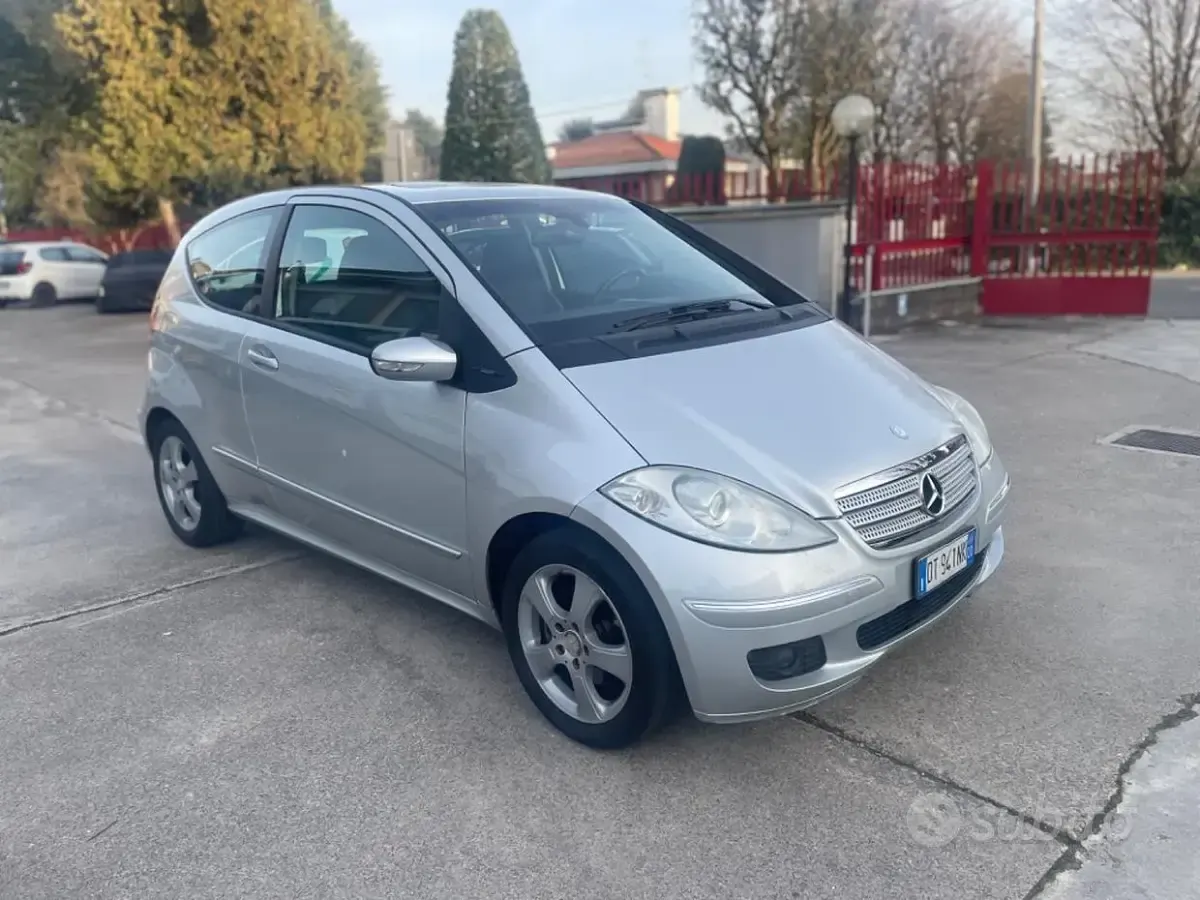 Begagnad Mercedes A170 Avantgarde 116 HK (85 kW) 2009 Vit Sportkupé