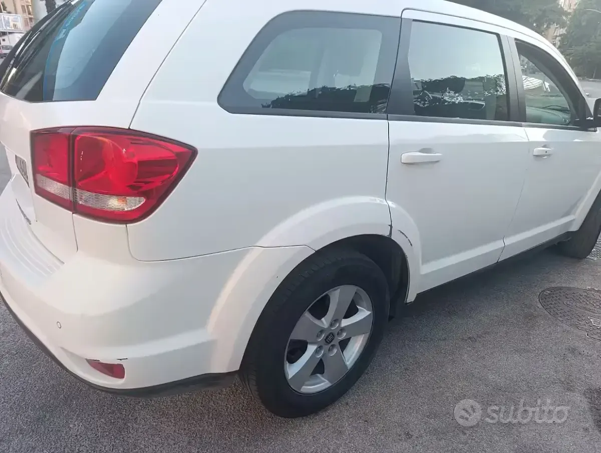 Usata Fiat Freemont 140 CV (102 kW) 2013 Bianco SUV