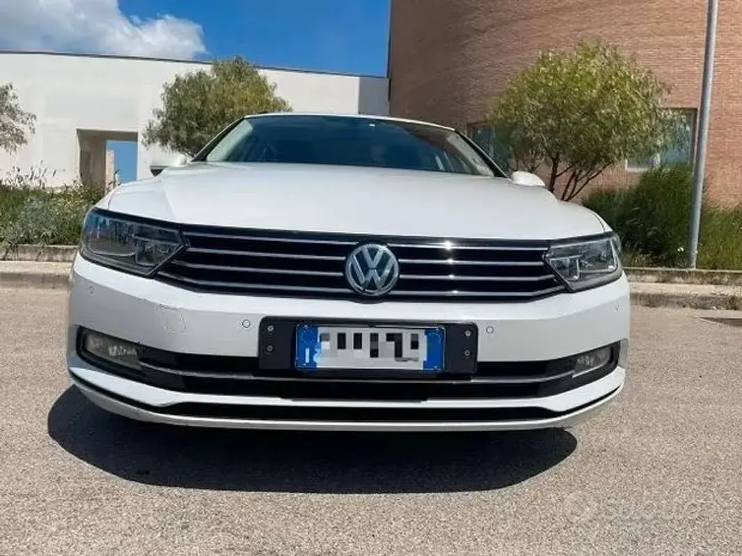 Usata VW Passat 110 CV (80 kW) 2018 Bianco Station wagon
