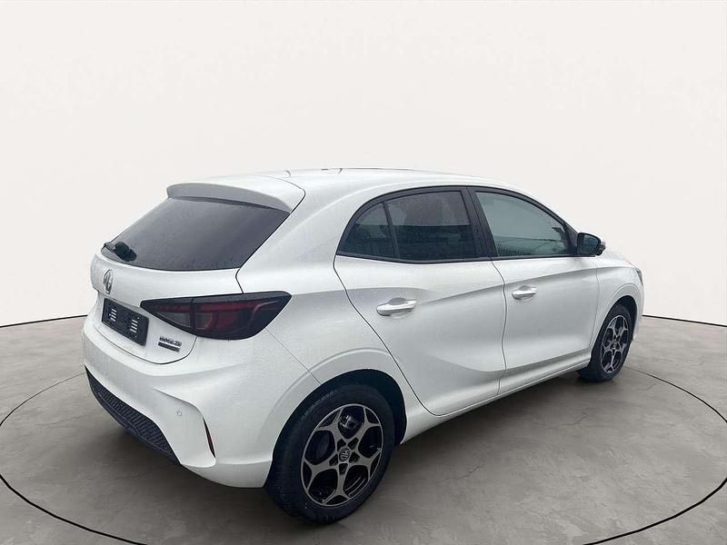 Nuova MG MG3 Luxury 102 CV (75 kW) 2025 Bianco Utilitaria