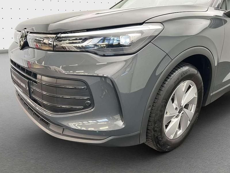 Usata VW Tiguan 131 CV (96 kW) 2025 Grigio SUV