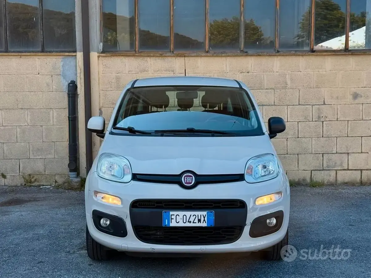 Usata Fiat Panda Lounge 80 CV (58 kW) 2016 Bianco Utilitaria