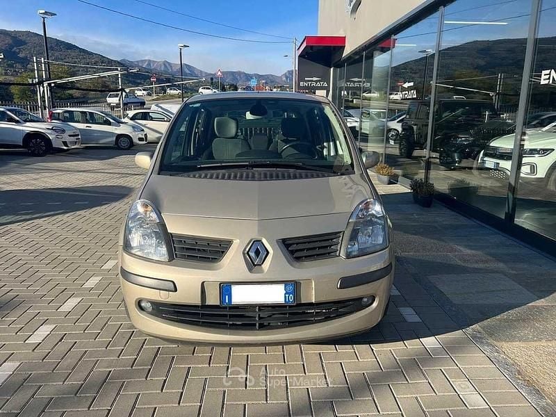 Usata Renault Modus Dynamique 75 CV (55 kW) 2007 Beige Monovolume