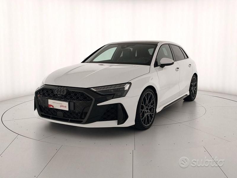 Bianco Usata 2025 Audi RS3 Comfort Tre volumi | 71.900 € (Molto cara) - Immagine 1/4