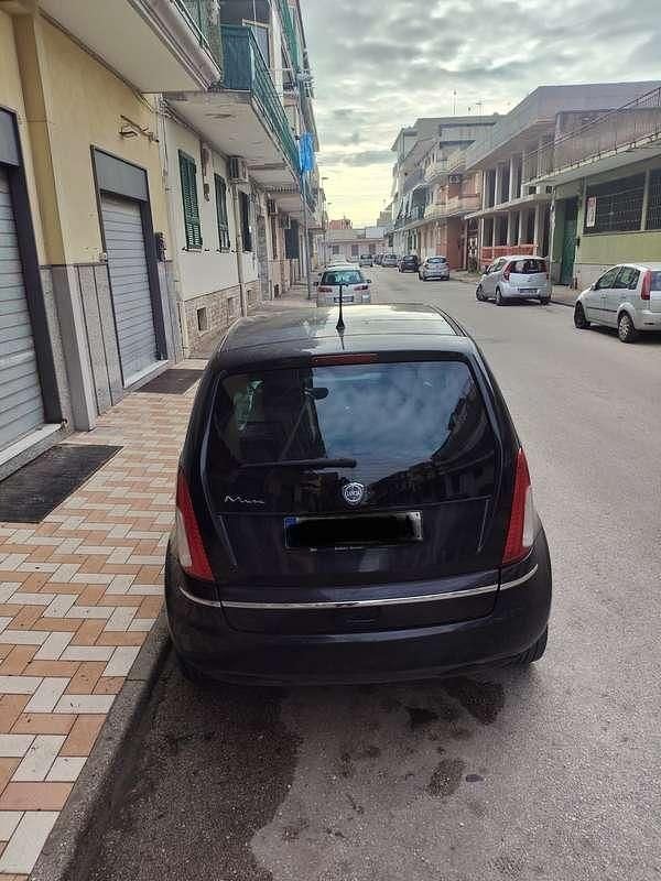 Usata Lancia Musa 95 CV (69 kW) 2007 Monovolume