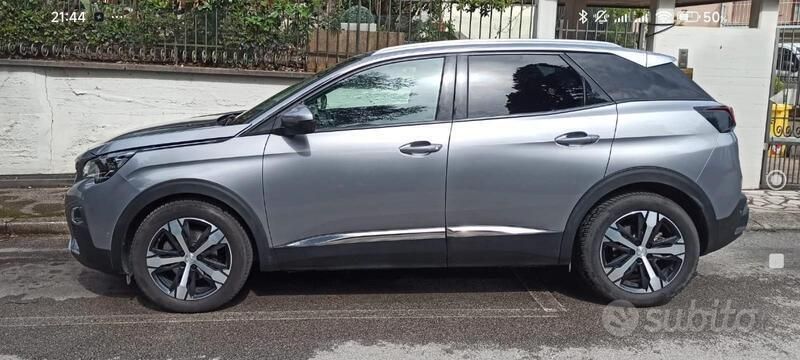 Usata Peugeot 3008 2018 Grigio SUV