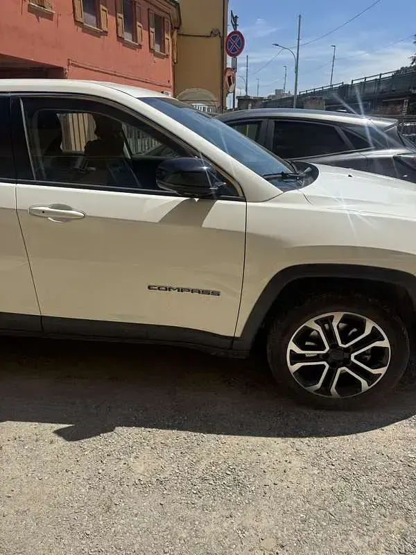 Usata Jeep Compass Altitude 131 CV (96 kW) 2024 SUV