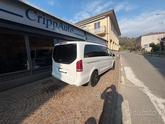 Usata Mercedes V250 Premium 190 CV (139 kW) 2016 Bianco Monovolume