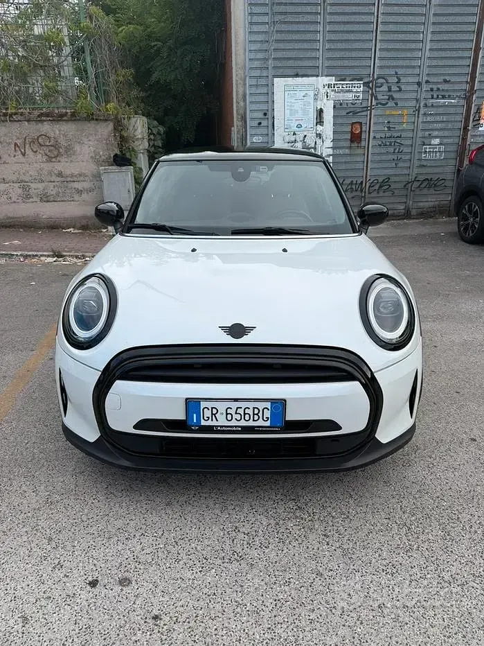 Usata Mini Cooper Essential 136 CV (100 kW) 2023 Bianco Utilitaria