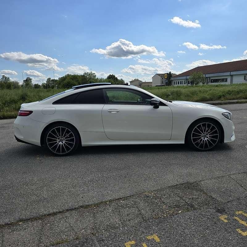 Usata Mercedes E350 Premium 258 CV (189 kW) 2017 Coupé