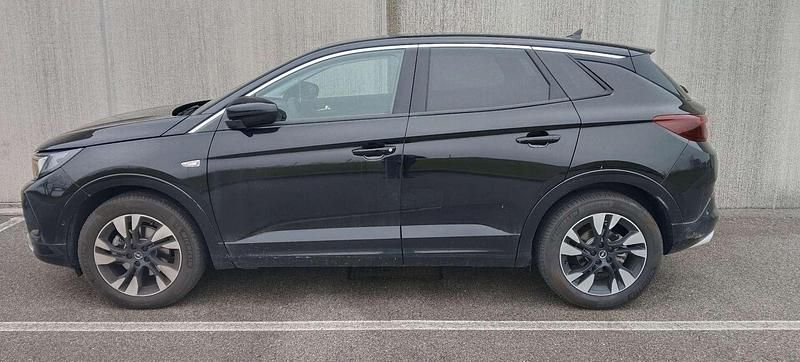Usata Opel Grandland X Business Edition 131 CV (96 kW) 2022 SUV
