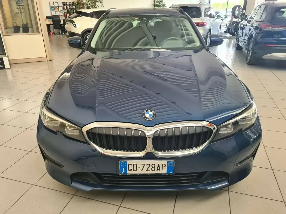 Usata BMW 320 190 CV (139 kW) 2020 Blu/azzurro Station wagon