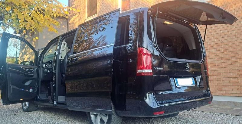 Usata Mercedes V250 190 CV (139 kW) 2015 Nero Monovolume